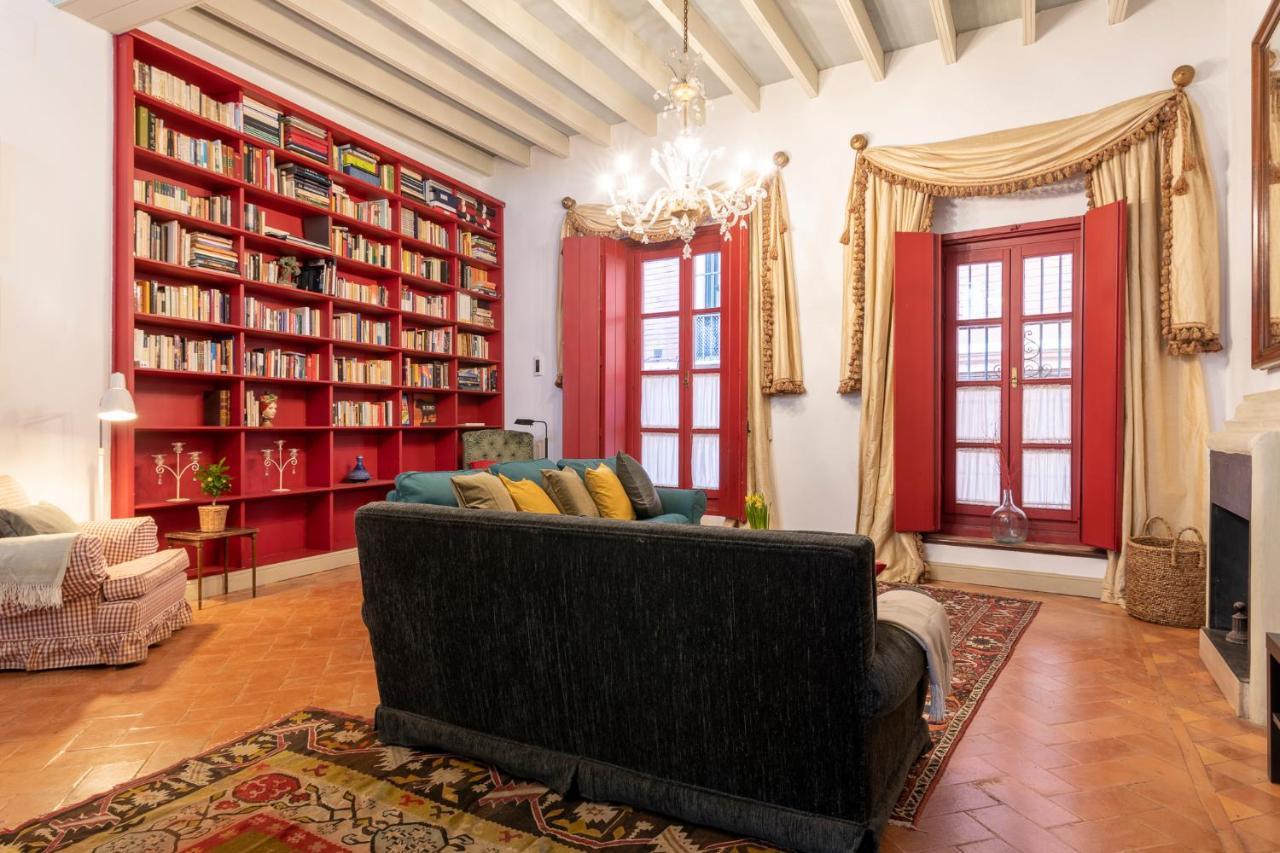 Exclusiva Casa En El Centro Historico De * Sevilha